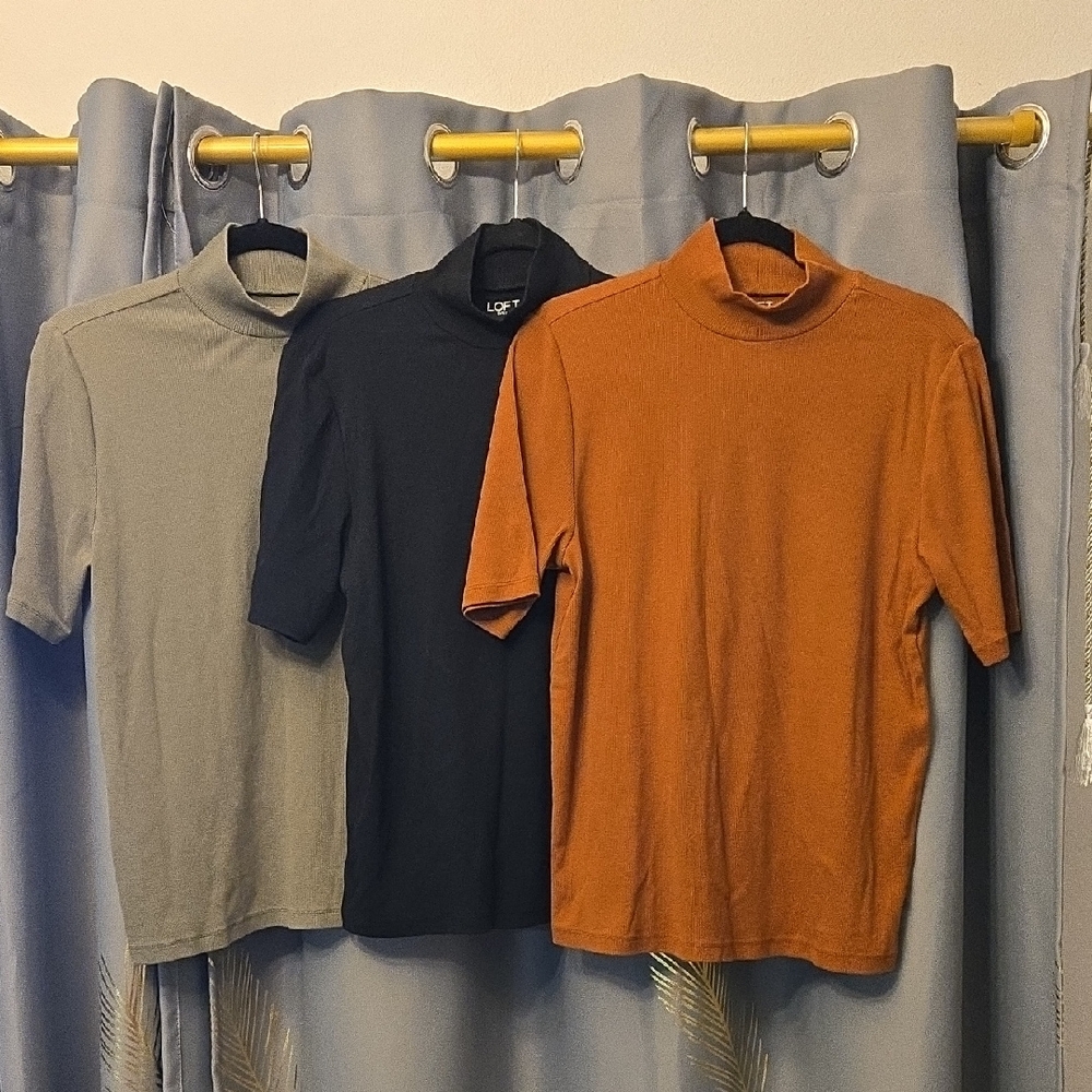 Lot of Loft Outlet Short Sleeve Mock Neck Tops Sz XL